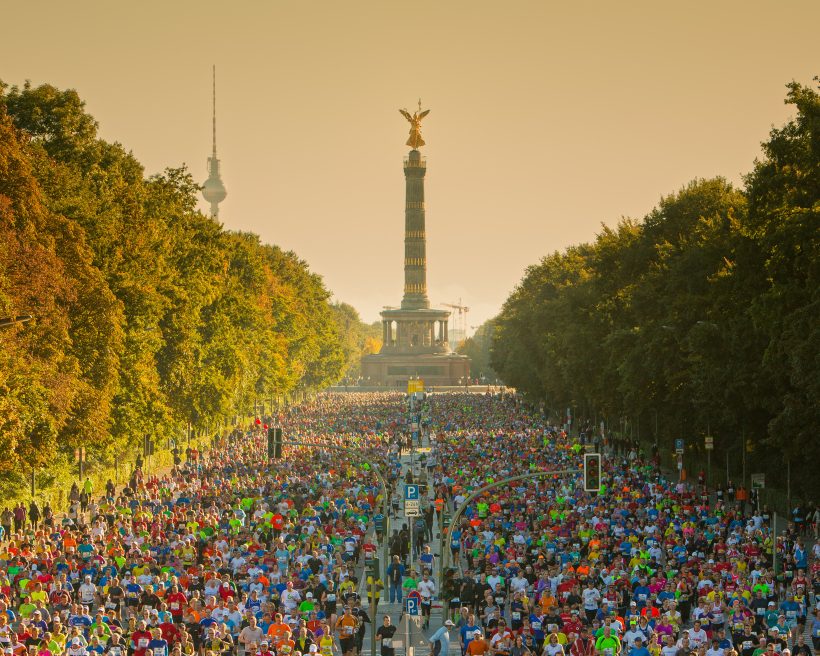 Paikoillanne, valmiit, nyt! Unohtumattomat maratonmatkat ympäri maailman
