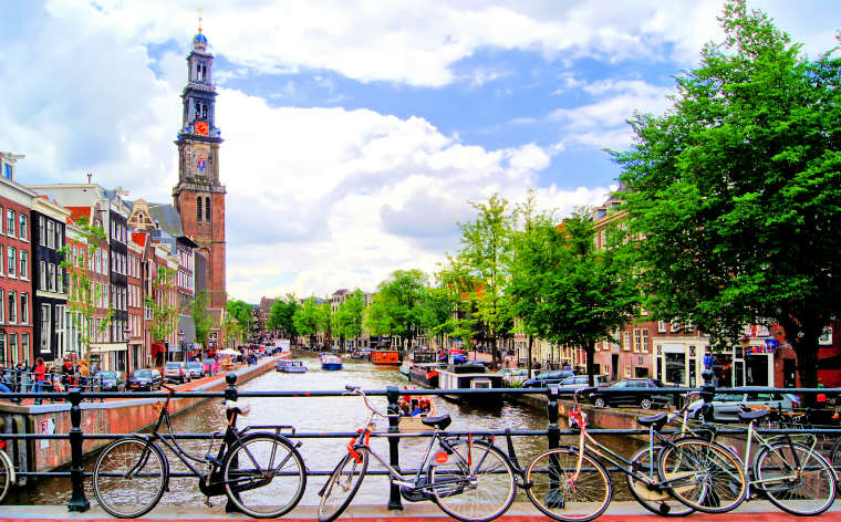 Amsterdamin nähtävyydet: vinkit kukkien ja polkupyörien kaupunkiin
