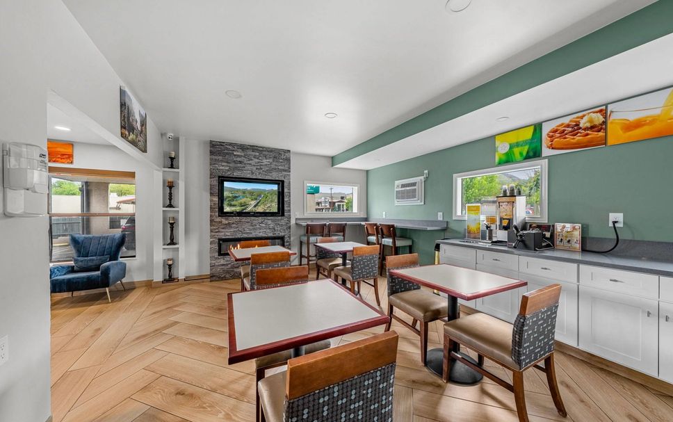 Ruokailuhuone Valokuva