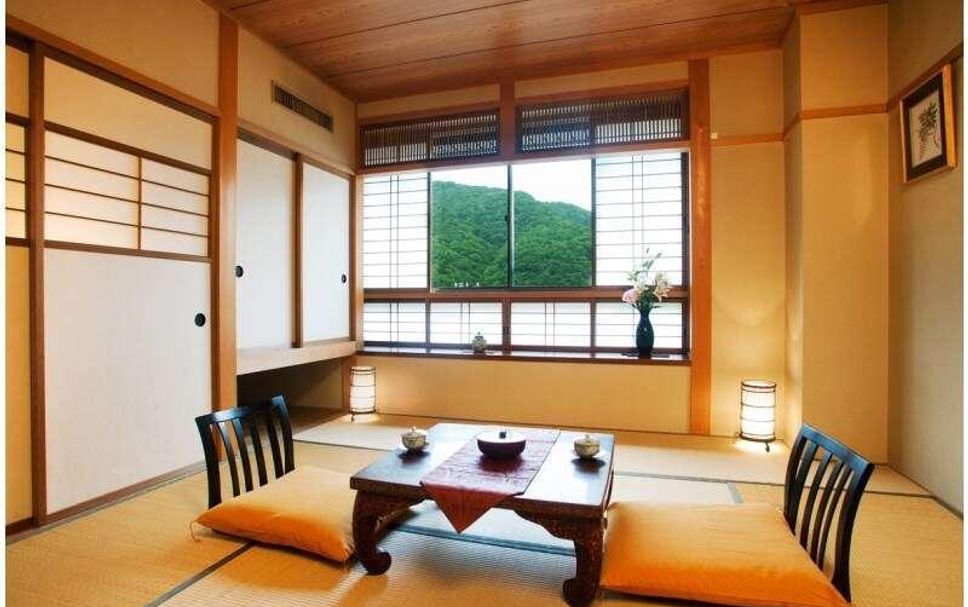 Ruokailuhuone Valokuva