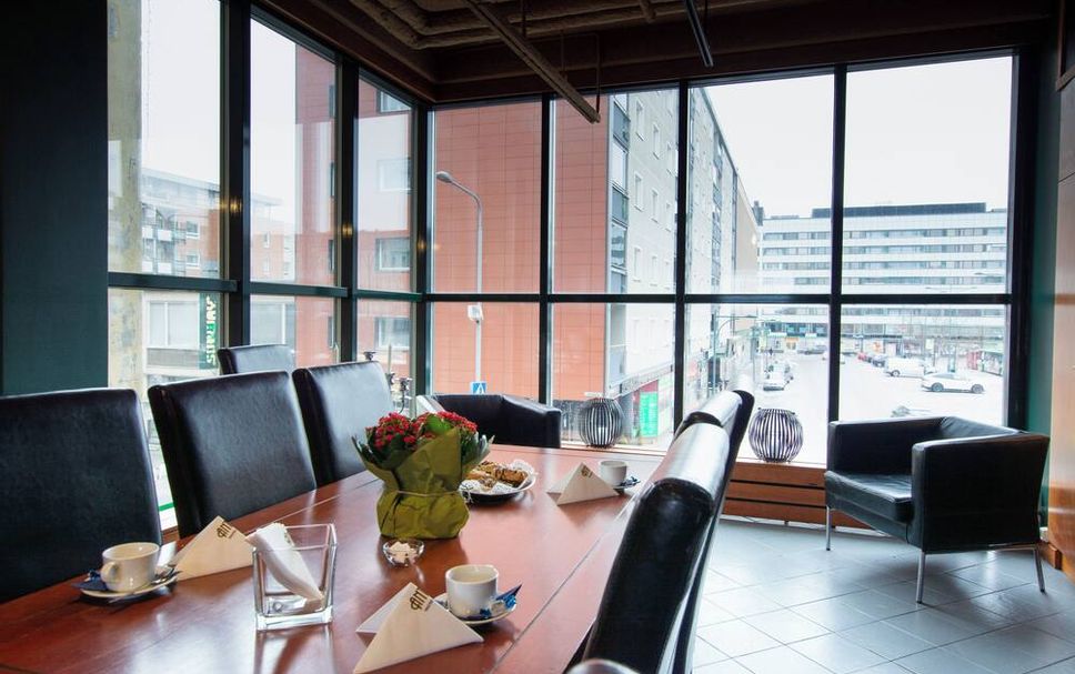 Ruokailuhuone Valokuva