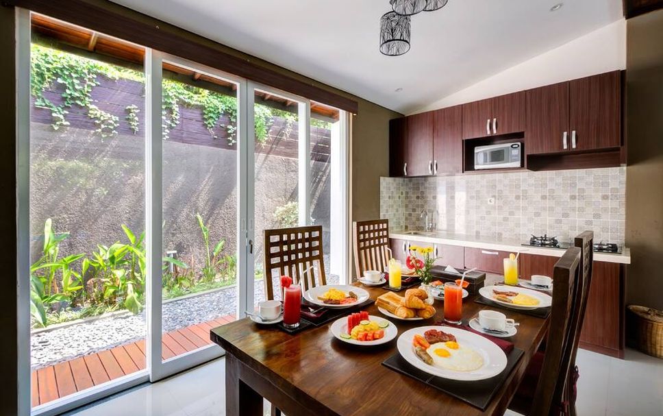 Ruokailuhuone Valokuva